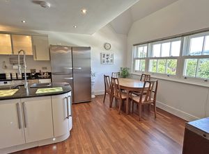 Photo 12- click for photo gallery